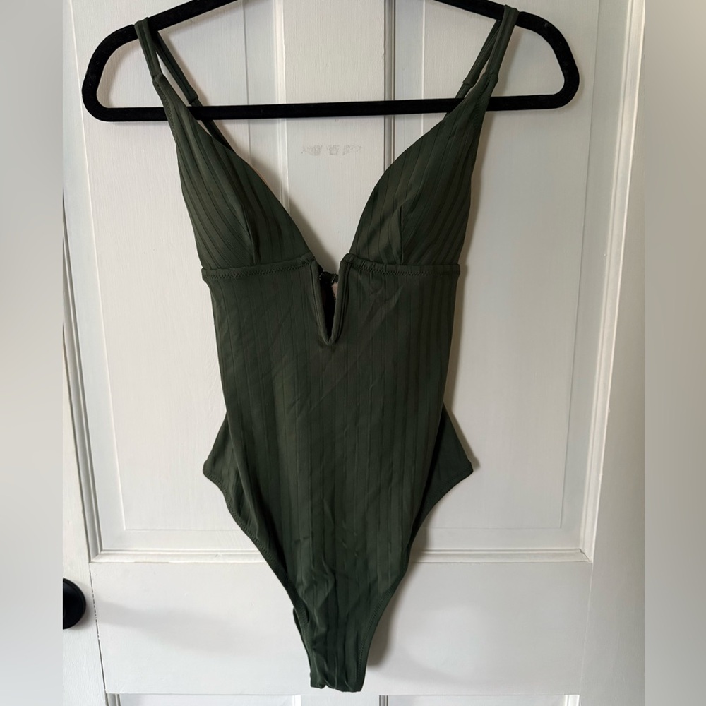 Shade & Shore Olive Green One Piece Bathing Suit Size Small
